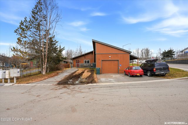 310 Dannilyn Circle, Anchorage, AK 99504