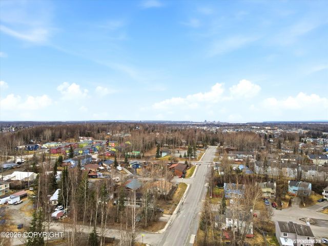 310 Dannilyn Circle, Anchorage, AK 99504