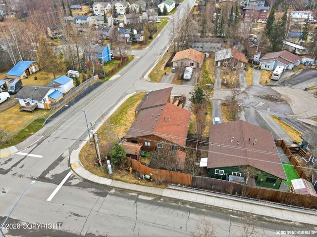 310 Dannilyn Circle, Anchorage, AK 99504