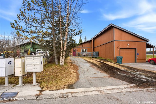 310 Dannilyn Circle, Anchorage, AK 99504