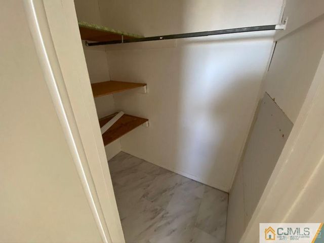 123 Kossuth Street, Franklin, NJ 08873