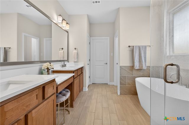 746 Hidden View Street, New Braunfels, TX 78130