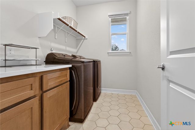 746 Hidden View Street, New Braunfels, TX 78130