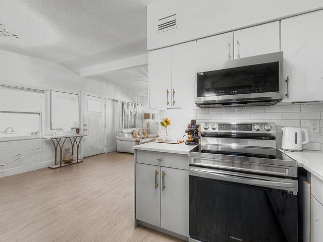 609 FAIRMONT DRIVE, Brandon, FL 33511