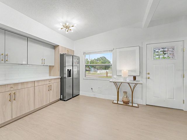 609 FAIRMONT DRIVE, Brandon, FL 33511