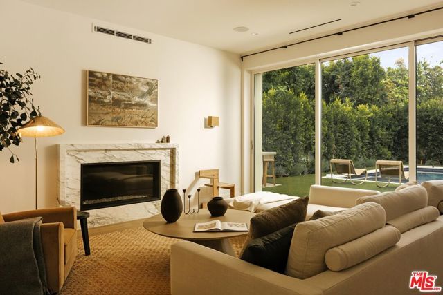 12128 Hesby Street, Valley Village, CA 91607