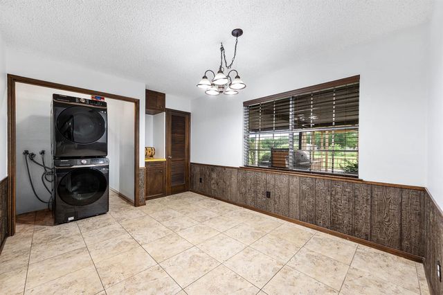 2295 County Road 145, Alvin, TX 77511