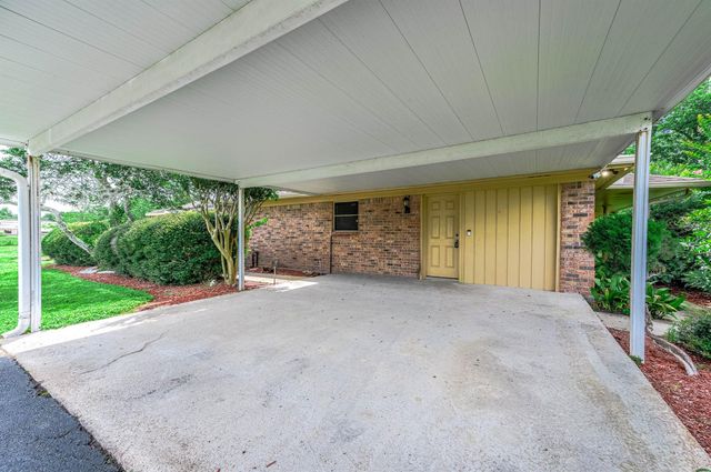 2295 County Road 145, Alvin, TX 77511