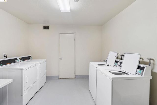 1551 Southgate Ave 368, Daly City, CA 94015