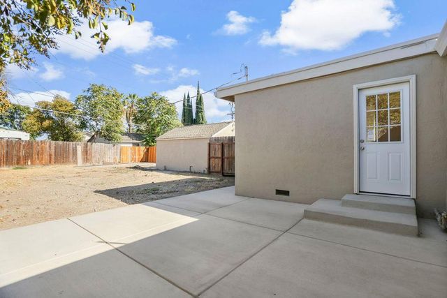1524 Sycamore Ave, Stockton, CA 95205
