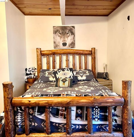 24086 Lama Hisum Rd, Mi Wuk Village, CA 95346