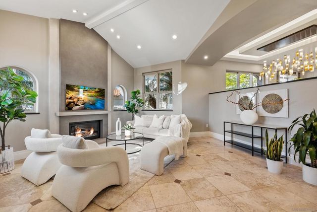 7355 Fay Avenue, La Jolla, CA 92037