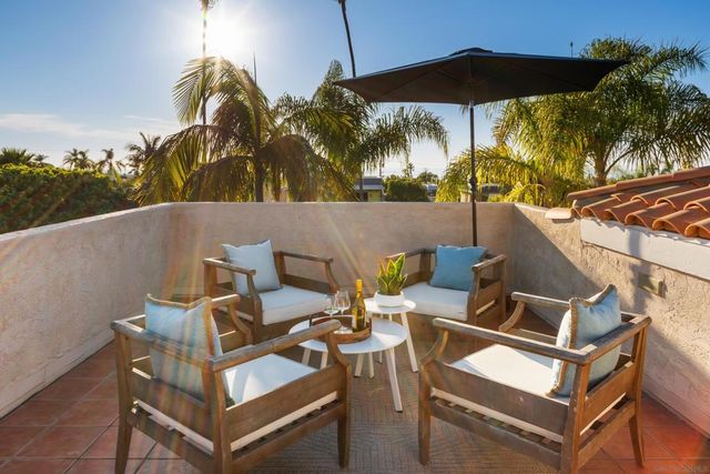 7355 Fay Avenue, La Jolla, CA 92037