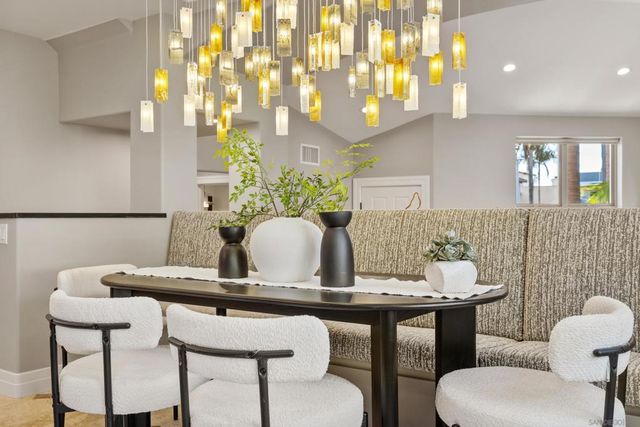 7355 Fay Avenue, La Jolla, CA 92037