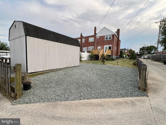 2703 CRESTON RD, Baltimore, MD 21222