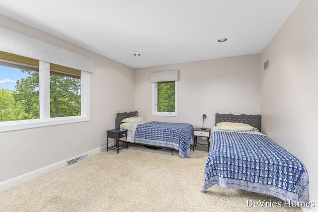 333 Fennessey Street Sw, Tallmadge Twp, MI 49534