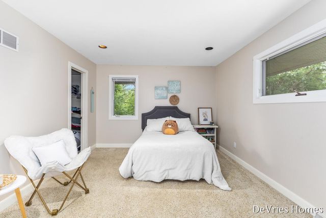 333 Fennessey Street Sw, Tallmadge Twp, MI 49534