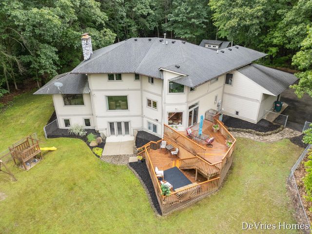 333 Fennessey Street Sw, Tallmadge Twp, MI 49534
