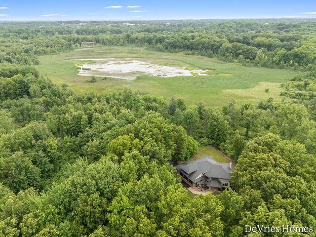 333 Fennessey Street Sw, Tallmadge Twp, MI 49534
