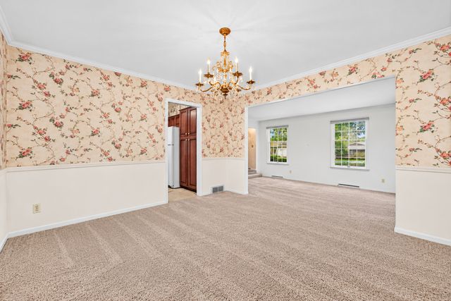 3125 SPRING LAKE Drive, Rockford, IL 61114