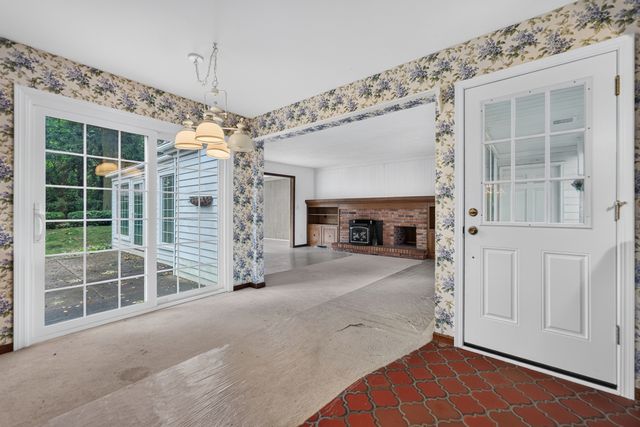 3125 SPRING LAKE Drive, Rockford, IL 61114