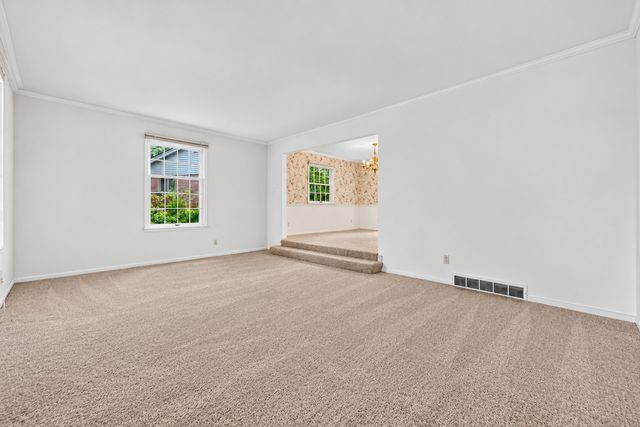 3125 SPRING LAKE Drive, Rockford, IL 61114