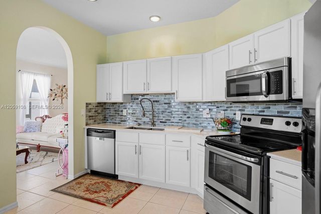 337 SW Maclay Way, Port St. Lucie, FL 34986