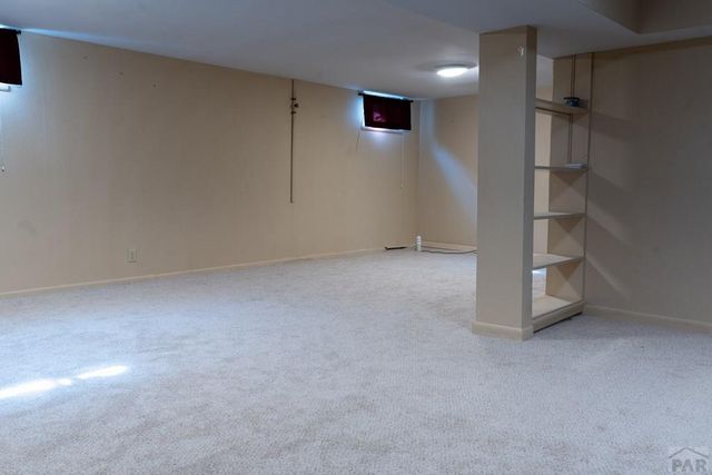 2114 Vinewood Ln, Pueblo, CO 81005