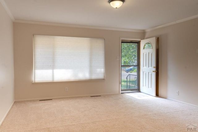 2114 Vinewood Ln, Pueblo, CO 81005