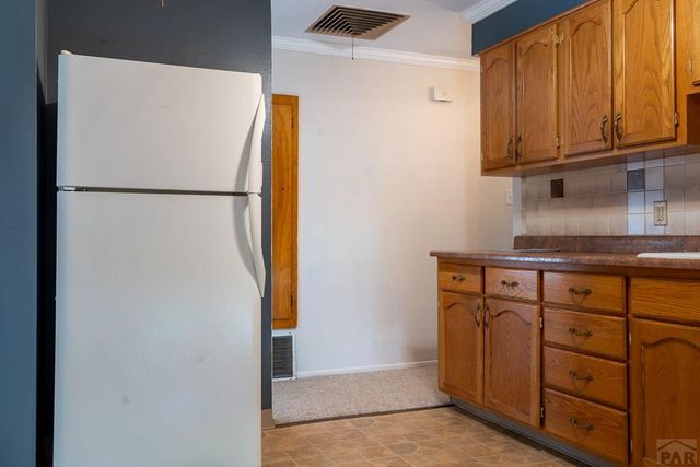 2114 Vinewood Ln, Pueblo, CO 81005