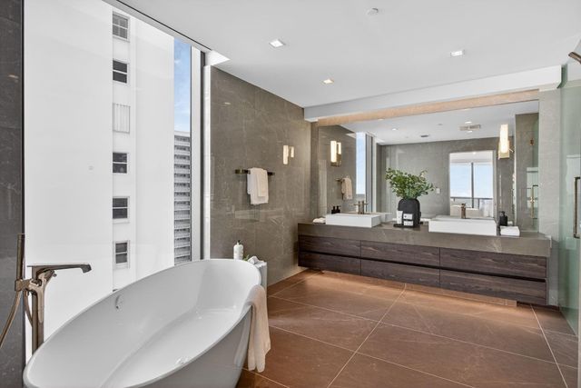 1116 N Ocean Boulevard 901, Pompano Beach, FL 33062