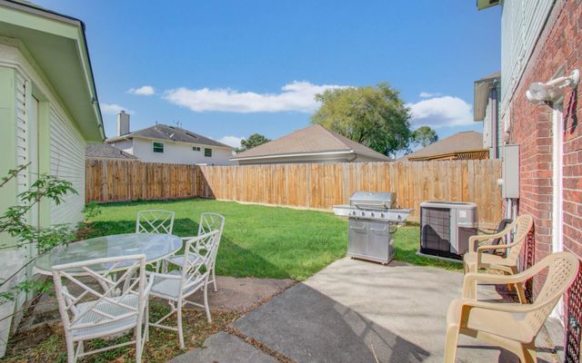 6807 Hollow Hearth Drive, Houston, TX 77084