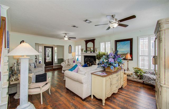 6807 Hollow Hearth Drive, Houston, TX 77084