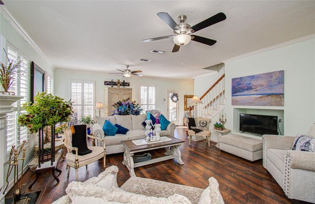 6807 Hollow Hearth Drive, Houston, TX 77084