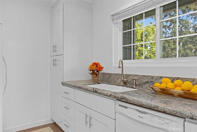 254 Streamwood, Irvine, CA 92620