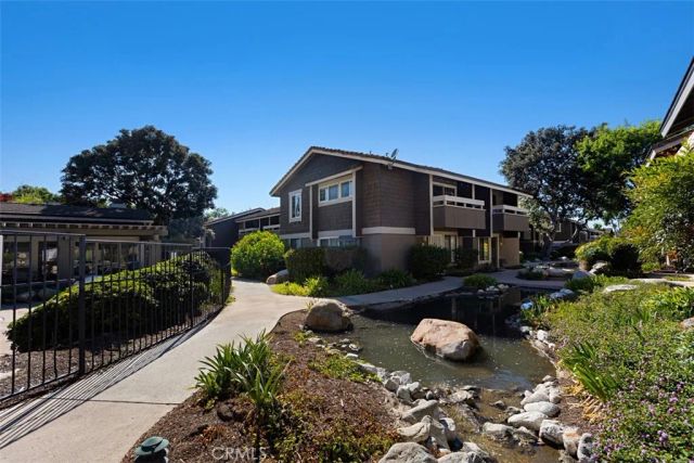 254 Streamwood, Irvine, CA 92620