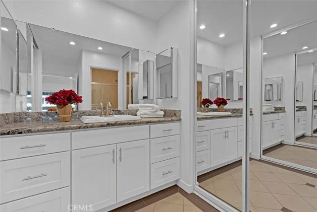 254 Streamwood, Irvine, CA 92620