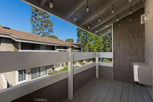 254 Streamwood, Irvine, CA 92620
