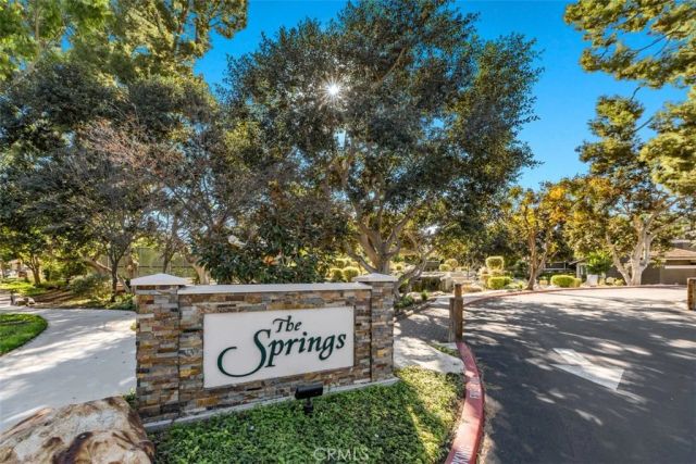 254 Streamwood, Irvine, CA 92620
