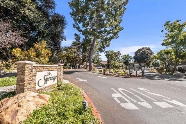 254 Streamwood, Irvine, CA 92620