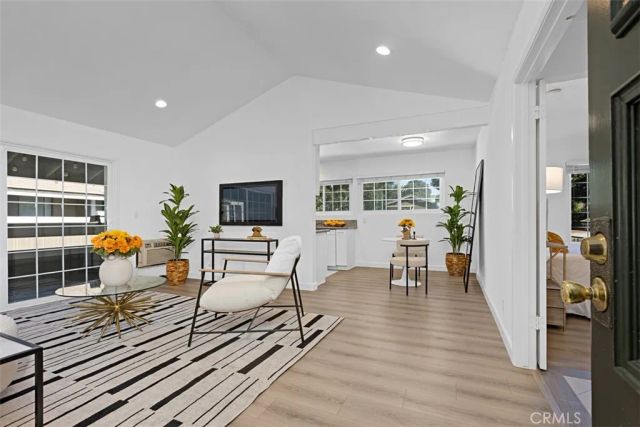 254 Streamwood, Irvine, CA 92620