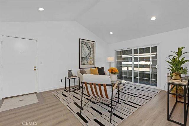254 Streamwood, Irvine, CA 92620
