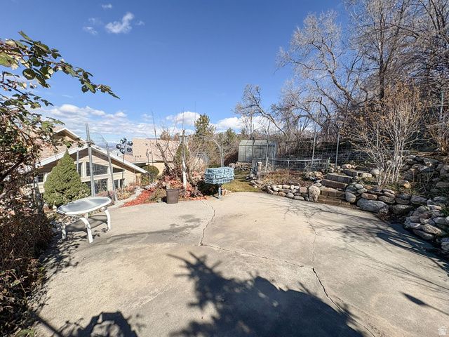 610 MEADOWLARK LN, Bountiful, UT 84010