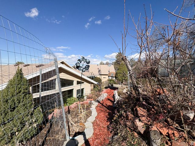 610 MEADOWLARK LN, Bountiful, UT 84010