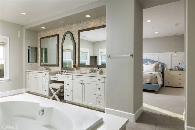 4746 Oceanridge, Huntington Beach, CA 92649