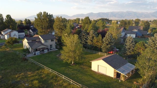 218 East Tobiano Trail, Belgrade, MT 59714