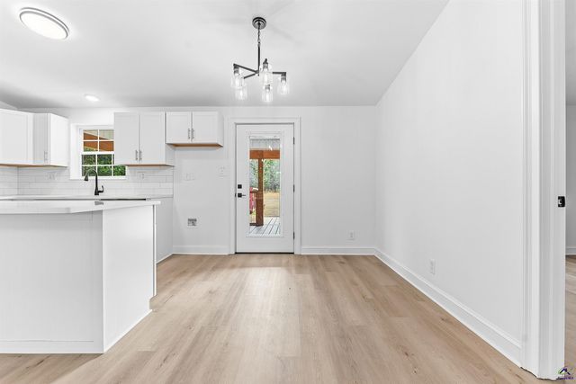 5393 Rogers Rd, Lizella, GA 31052