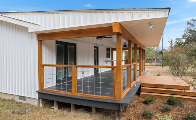 5393 Rogers Rd, Lizella, GA 31052