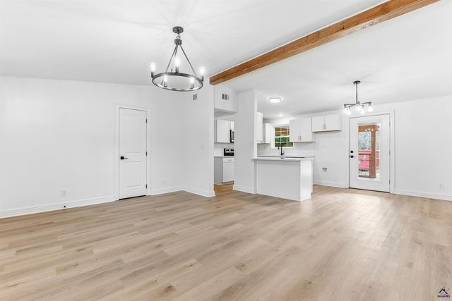 5393 Rogers Rd, Lizella, GA 31052