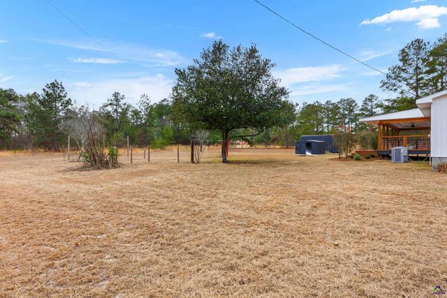 5393 Rogers Rd, Lizella, GA 31052